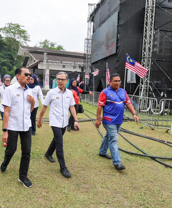 Sekitar persiapan akhir menjelang sambutan Hari Malaysia 2024